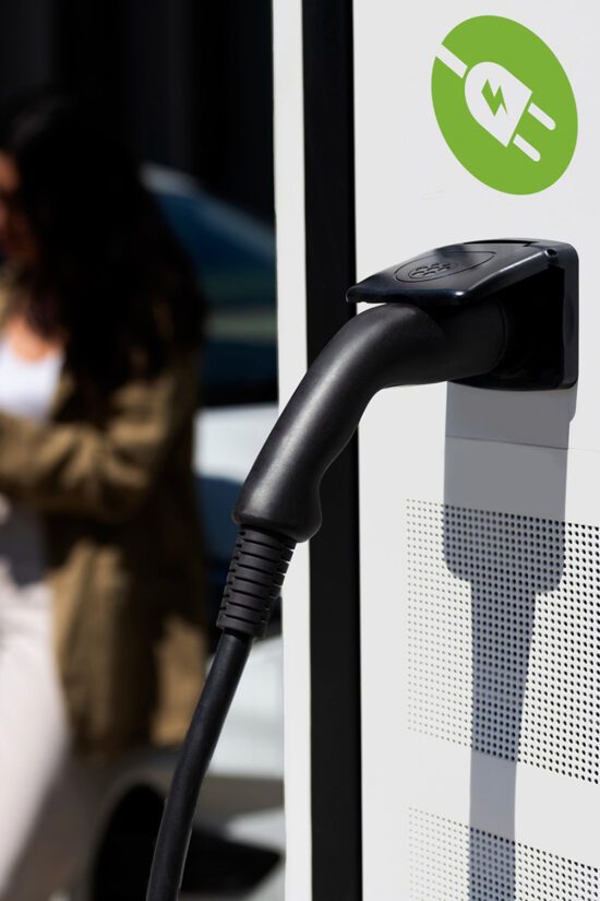 Electric car charger - Trefon Hotel