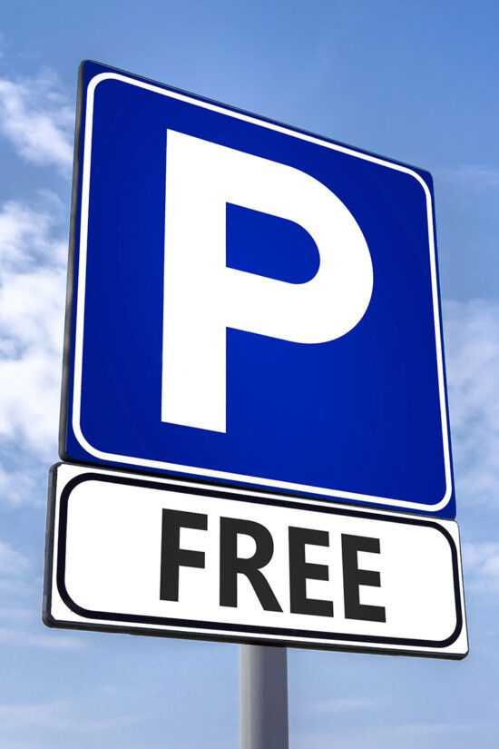 Free parking - Trefon Hotel